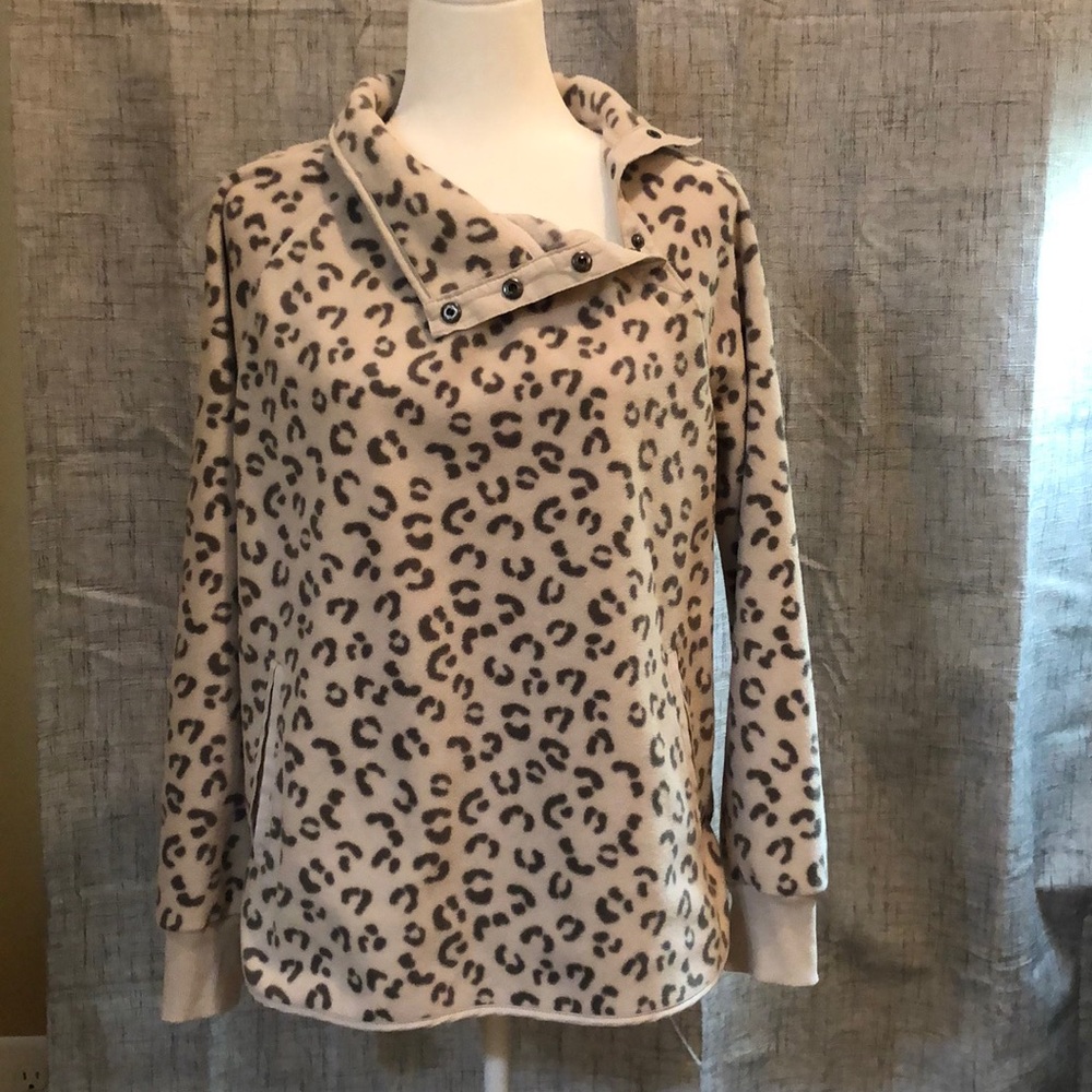 Soft and cozy pullover, size large